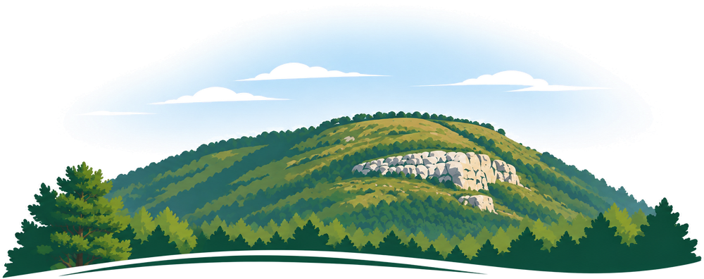 Le Mont Lachens, sa falaise calcaire et ses pins sous un ciel bleu